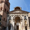 Foto: Panoramica della Facciata - Piazza Andrea Mantegna  (Mantova) - 0